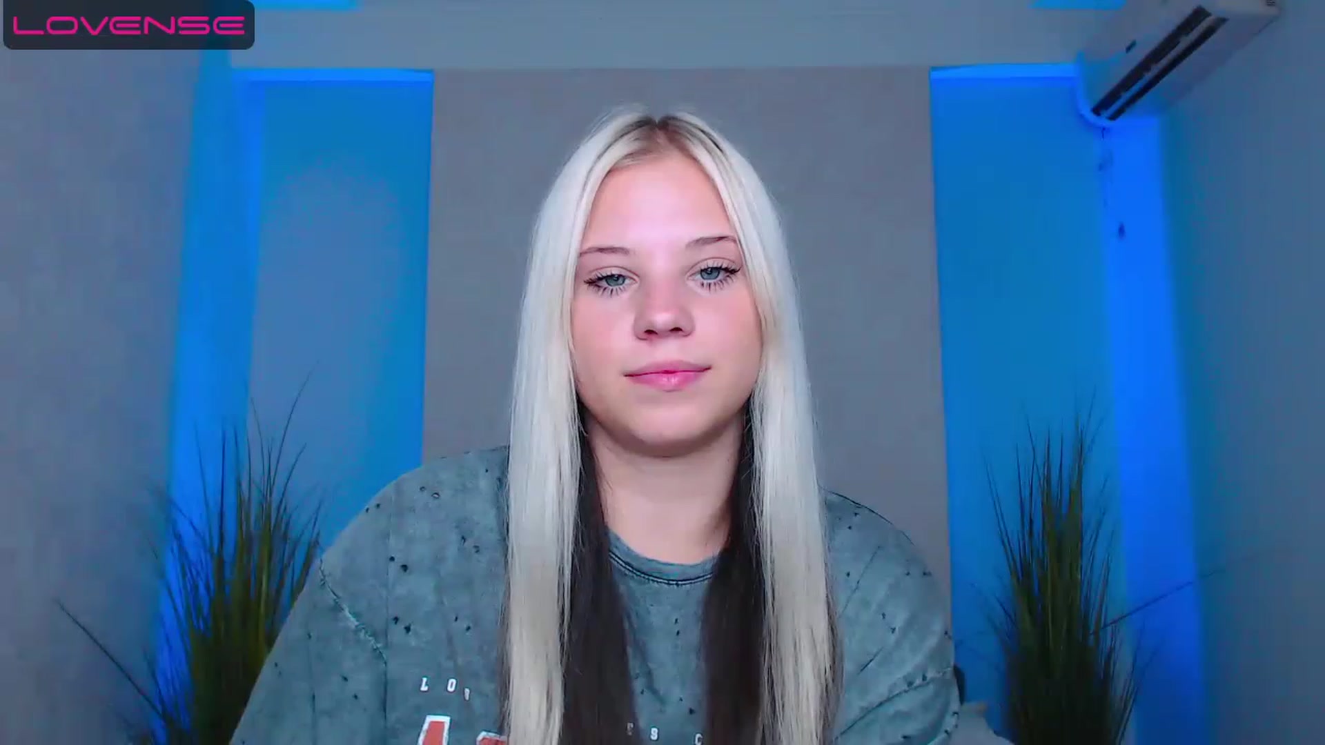 Gallery image thumbnail from Little_k1ttyy's myfreecams stream on, 07/04/2023, 09:11 image 8 of 20