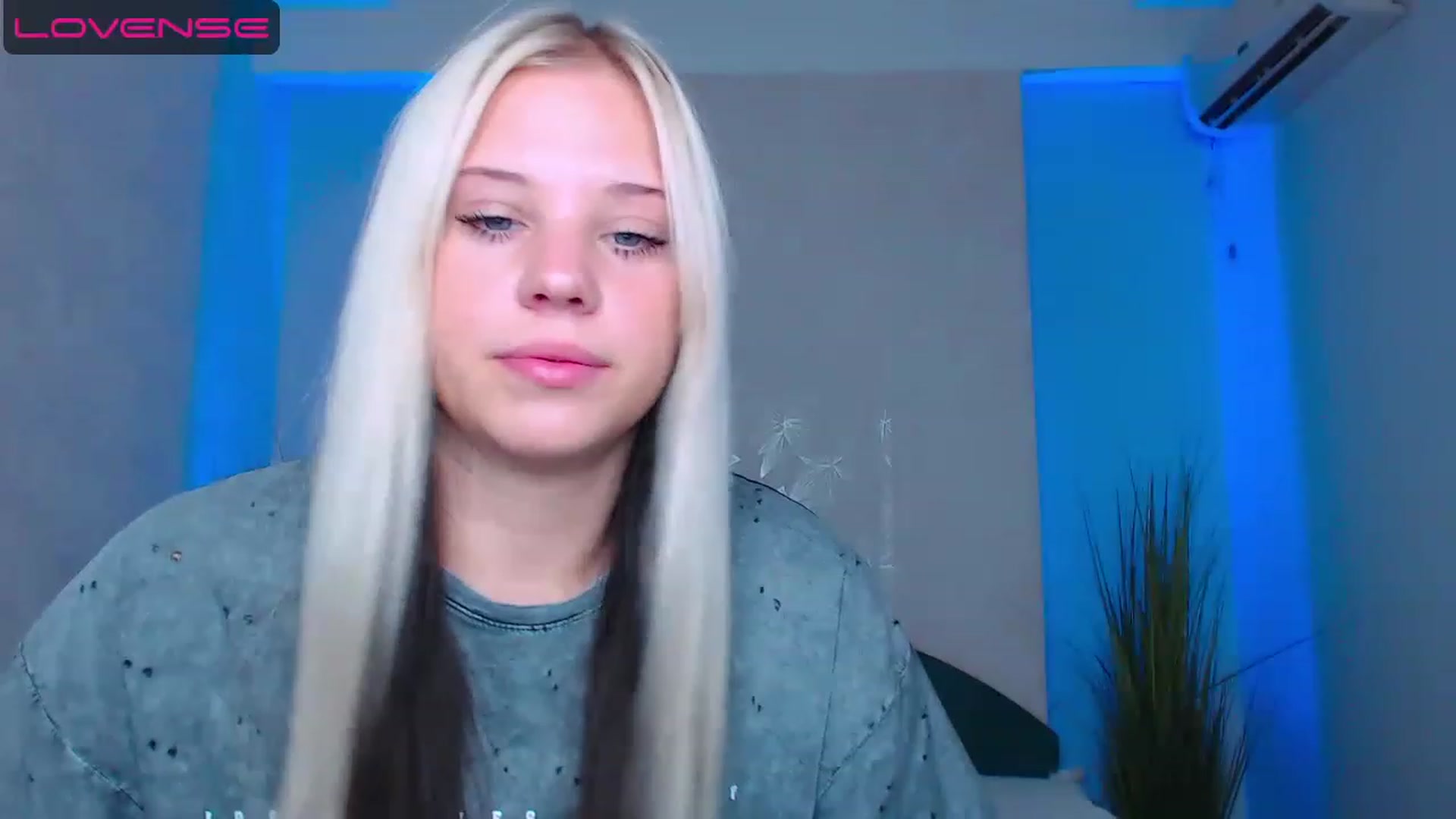 Gallery image thumbnail from Little_k1ttyy's myfreecams stream on, 07/04/2023, 09:11 image 6 of 20
