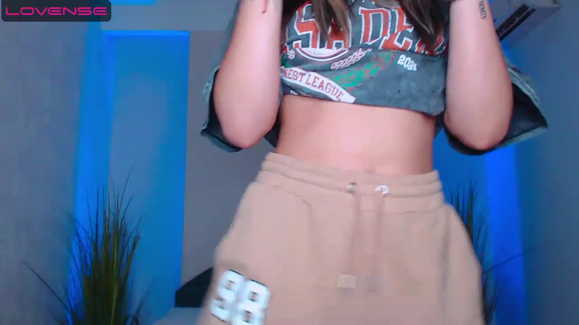 Gallery image thumbnail from Little_k1ttyy's myfreecams stream on, 07/04/2023, 09:11 image 3 of 20