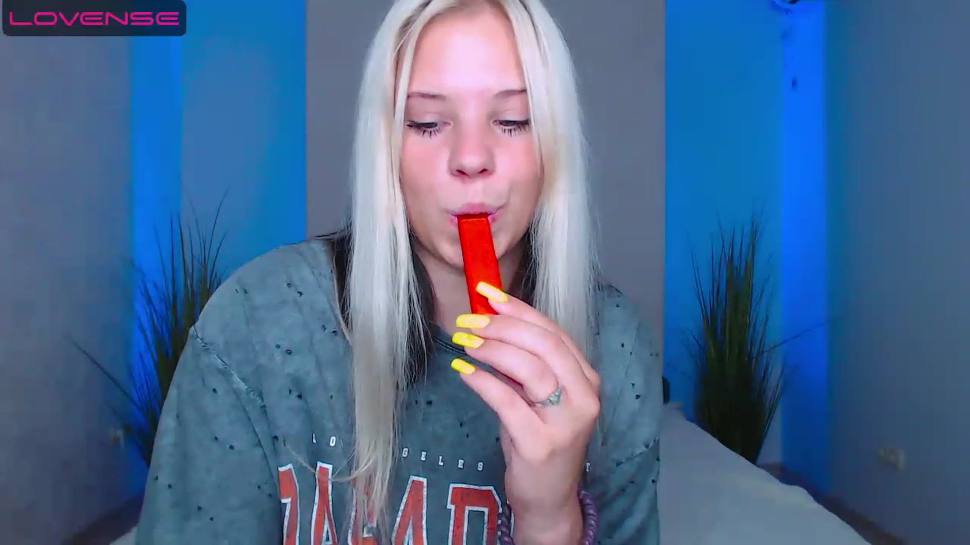 Gallery image thumbnail from Little_k1ttyy's myfreecams stream on, 07/04/2023, 12:23 image 17 of 20