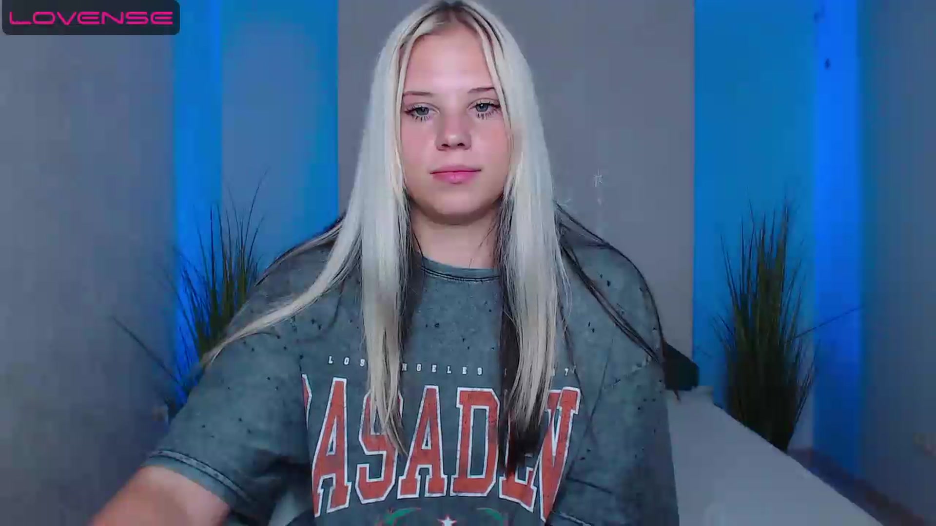 Gallery image thumbnail from Little_k1ttyy's myfreecams stream on, 07/04/2023, 15:34 image 1 of 20
