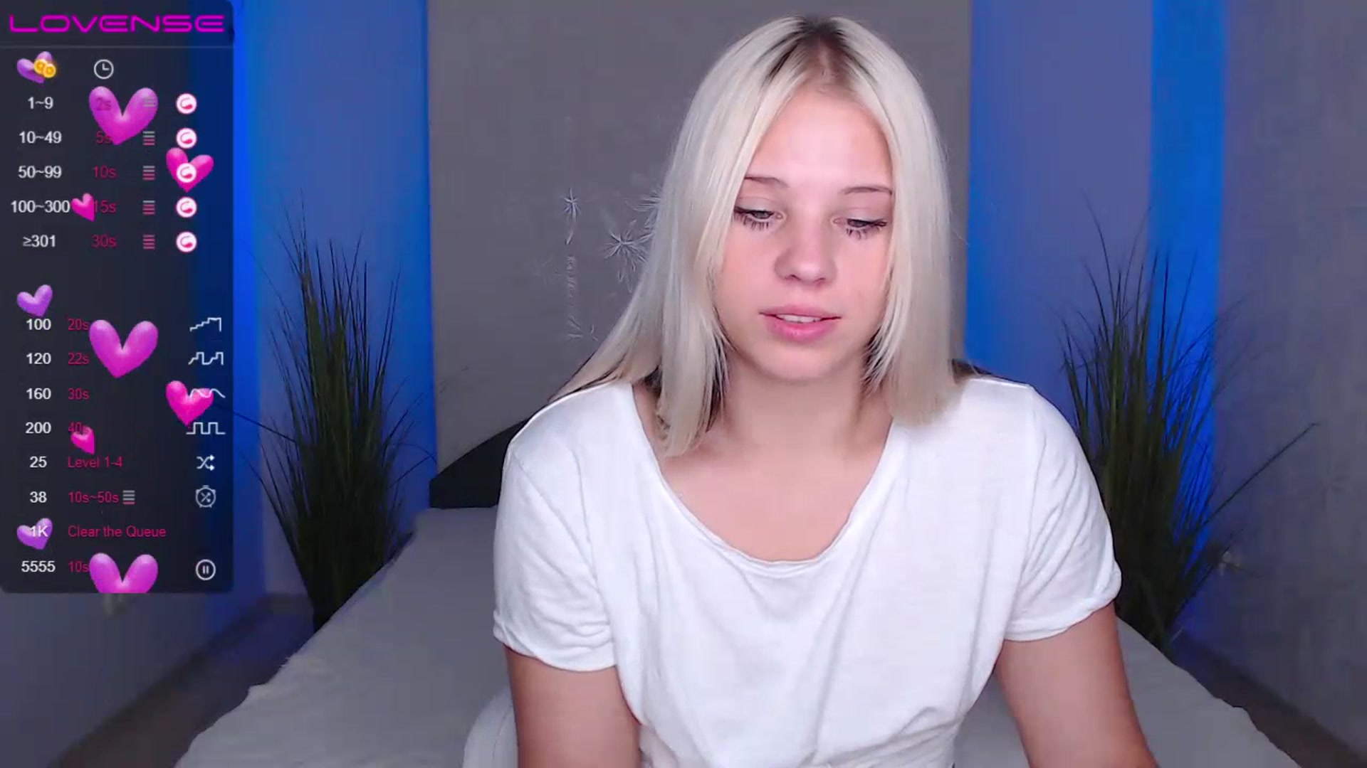 Gallery image thumbnail from Little_k1ttyy's myfreecams stream on, 07/06/2023, 11:06 image 10 of 20