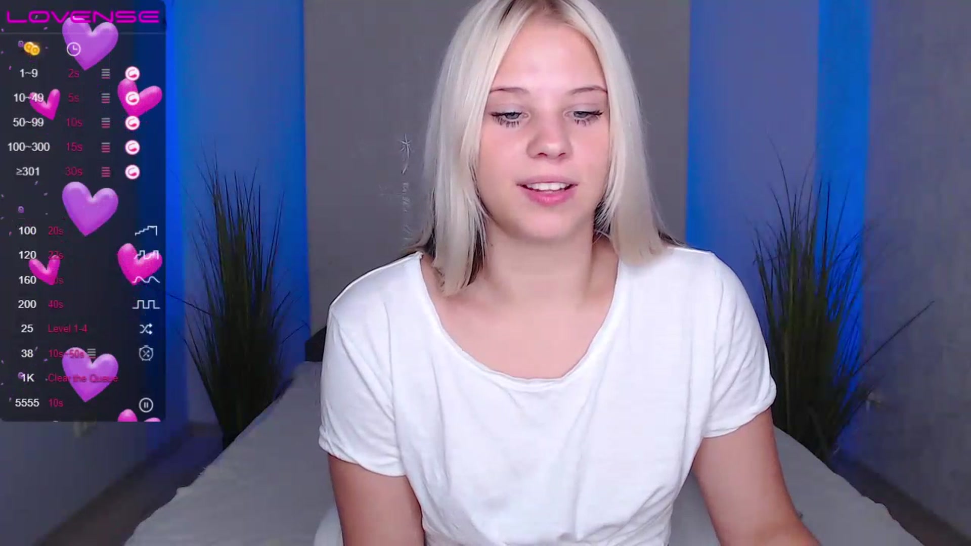 Gallery image thumbnail from Little_k1ttyy's myfreecams stream on, 07/06/2023, 11:06 image 8 of 20
