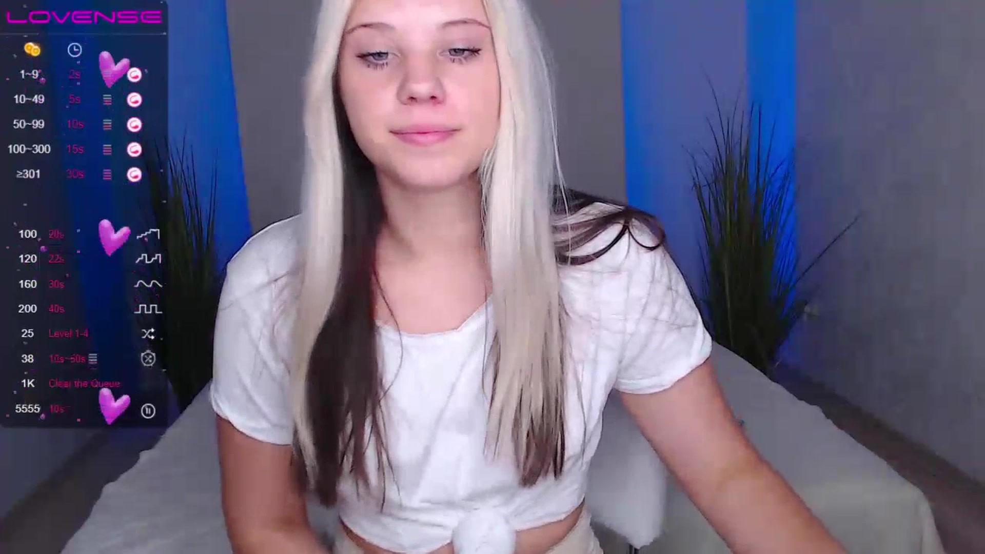Gallery image thumbnail from Little_k1ttyy's myfreecams stream on, 07/06/2023, 11:45 image 5 of 20