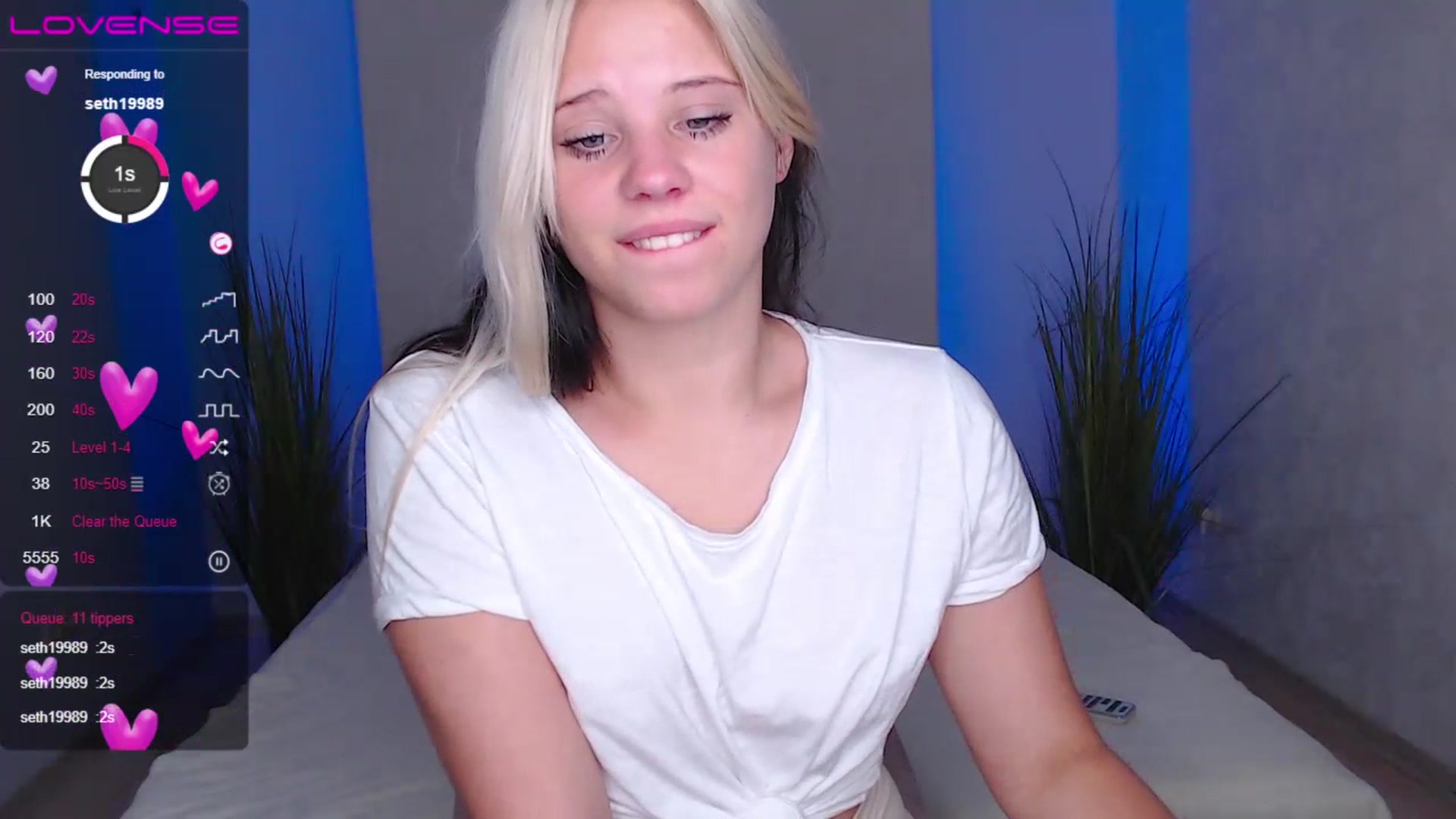 Gallery image thumbnail from Little_k1ttyy's myfreecams stream on, 07/06/2023, 12:09 image 5 of 20