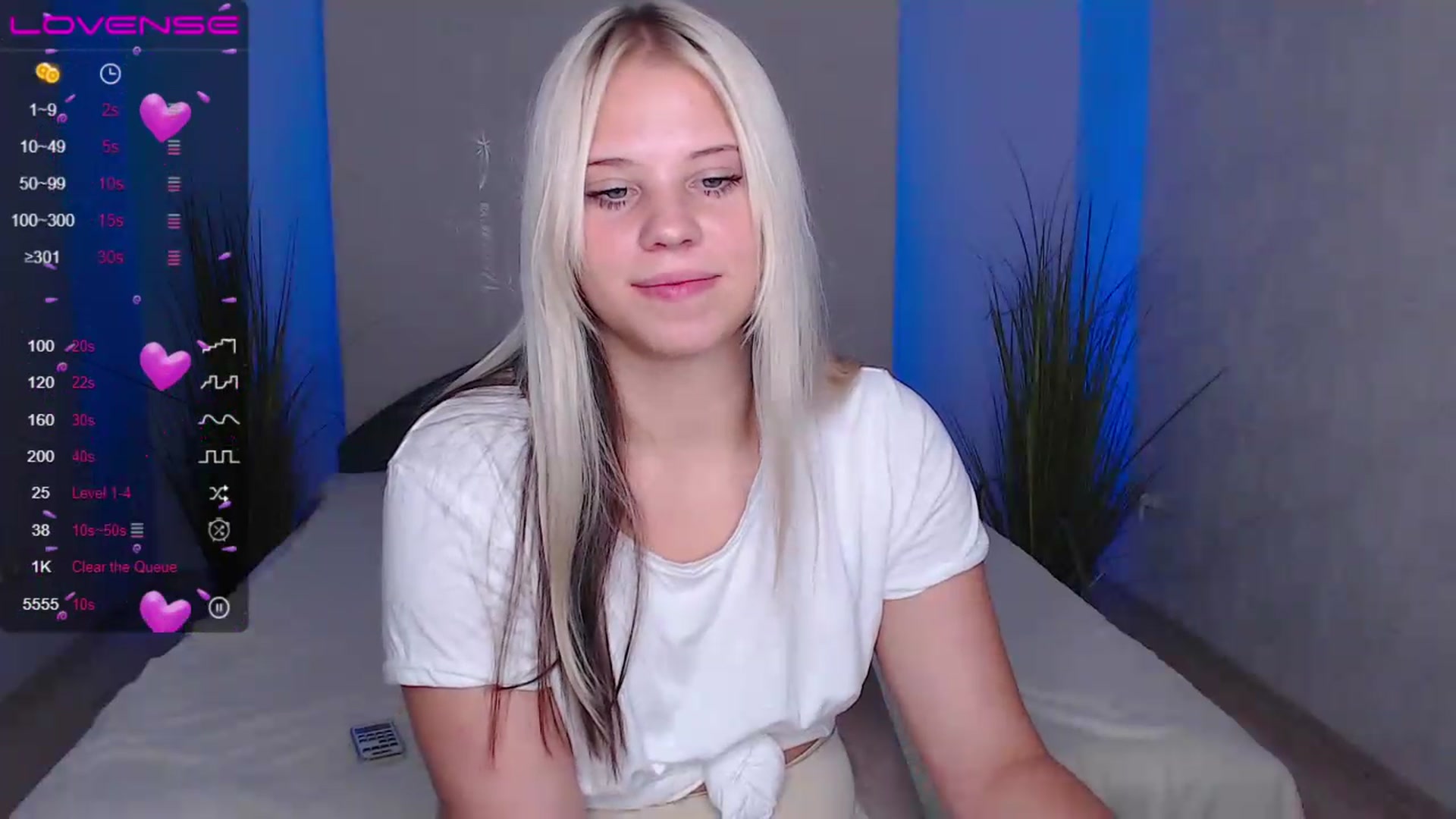 Gallery image thumbnail from Little_k1ttyy's myfreecams stream on, 07/06/2023, 13:29 image 14 of 20
