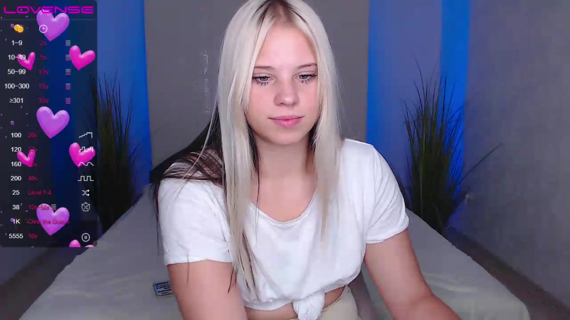 Gallery image thumbnail from Little_k1ttyy's myfreecams stream on, 07/06/2023, 13:29 image 4 of 20