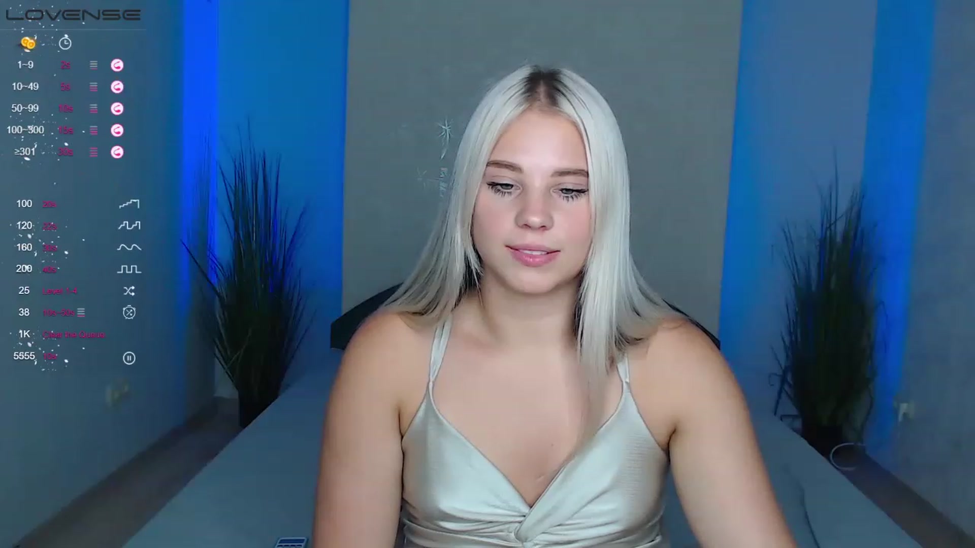 Gallery image thumbnail from Little_k1ttyy's myfreecams stream on, 07/16/2023, 15:28 image 15 of 20