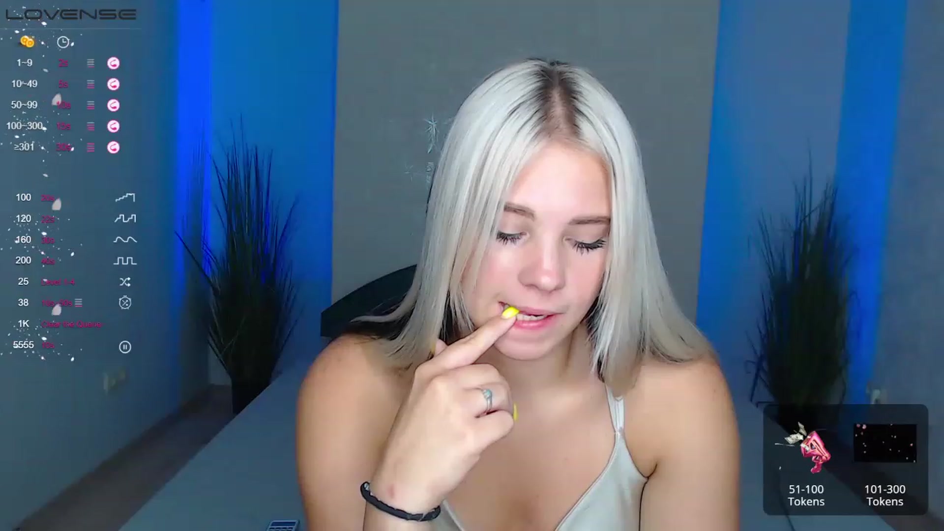 Gallery image thumbnail from Little_k1ttyy's myfreecams stream on, 07/16/2023, 15:28 image 3 of 20