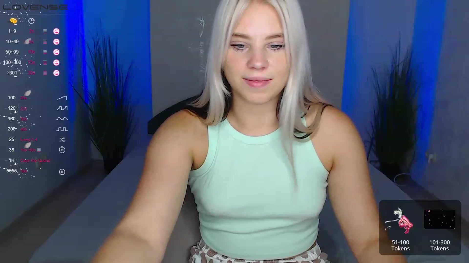 Gallery image thumbnail from Little_k1ttyy's myfreecams stream on, 07/17/2023, 12:03 image 7 of 20