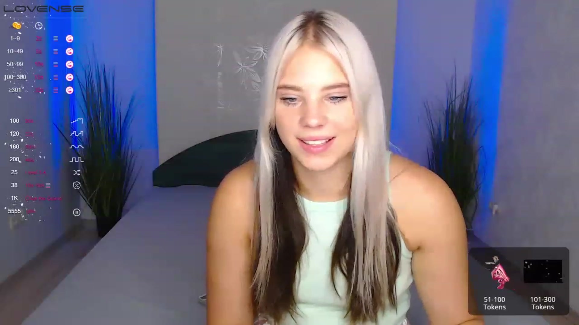 Gallery image thumbnail from Little_k1ttyy's myfreecams stream on, 07/17/2023, 12:03 image 15 of 20