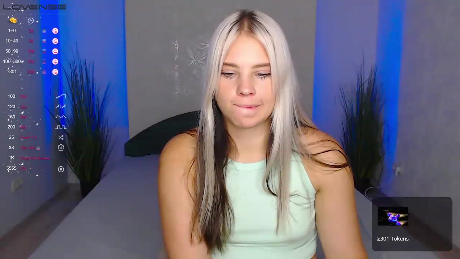 Gallery image thumbnail from Little_k1ttyy's myfreecams stream on, 07/17/2023, 12:03 image 18 of 20