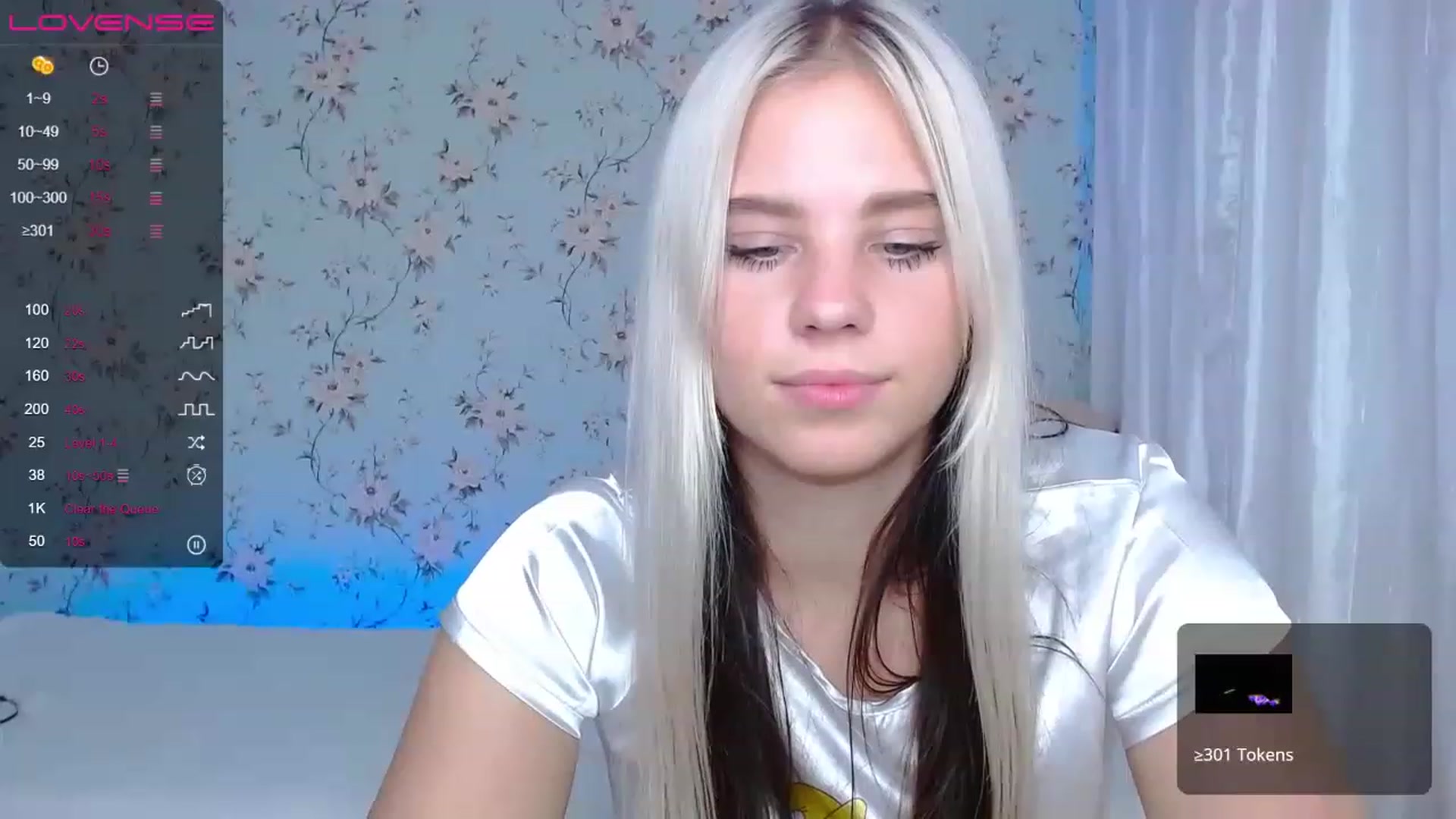 Gallery image thumbnail from Little_k1ttyy's myfreecams stream on, 07/23/2023, 13:52 image 12 of 20
