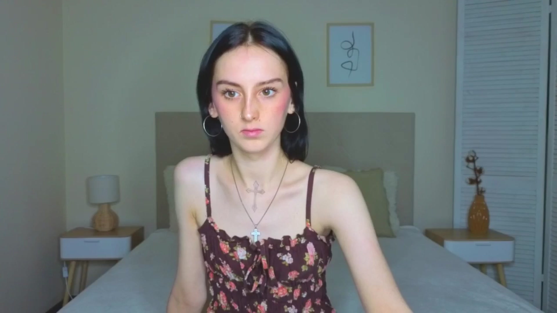 Gallery image thumbnail from Little_moly99's myfreecams stream on, 09/10/2025, 21:16 image 12 of 20