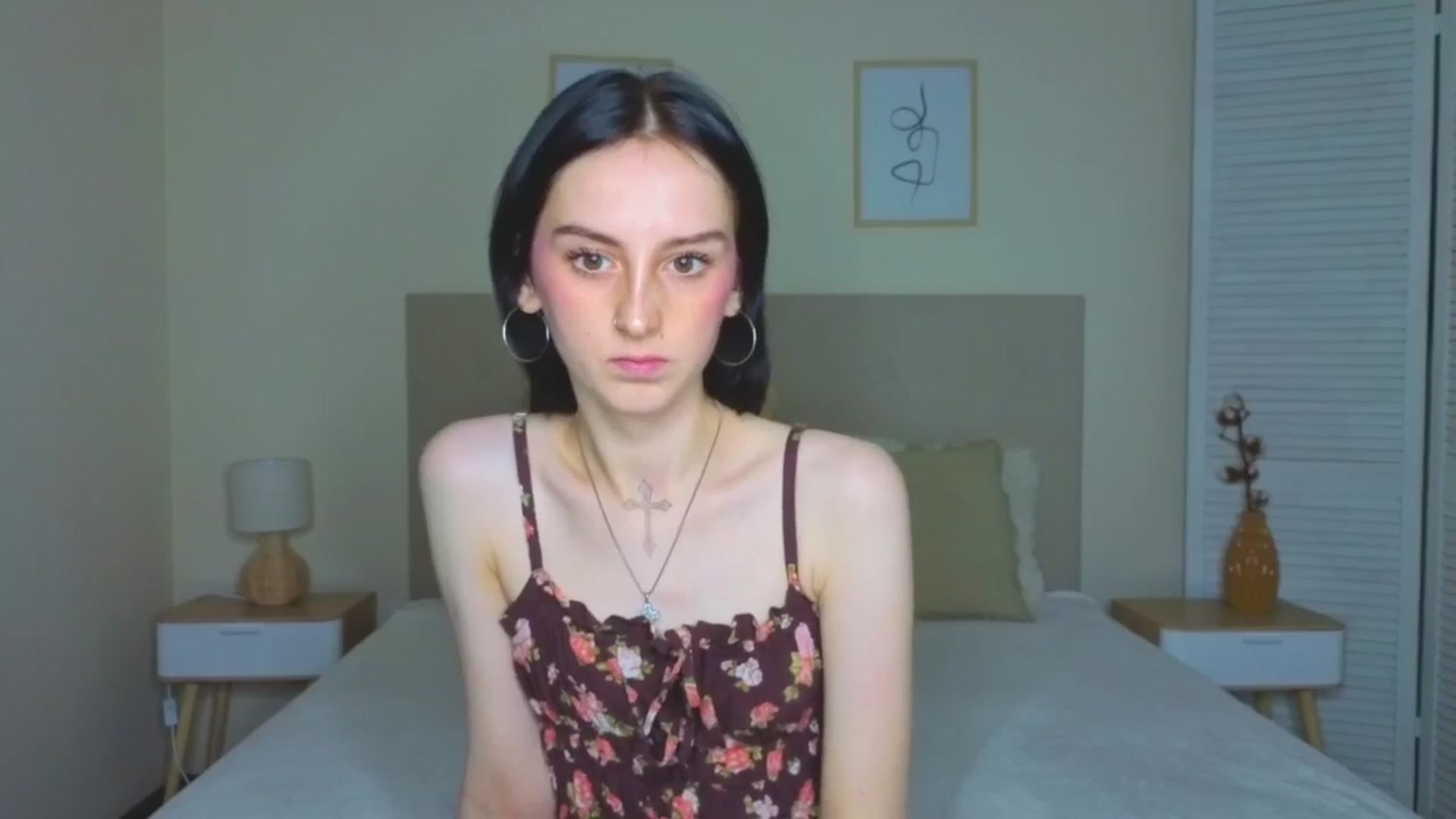 Gallery image thumbnail from Little_moly99's myfreecams stream on, 09/10/2025, 21:16 image 17 of 20