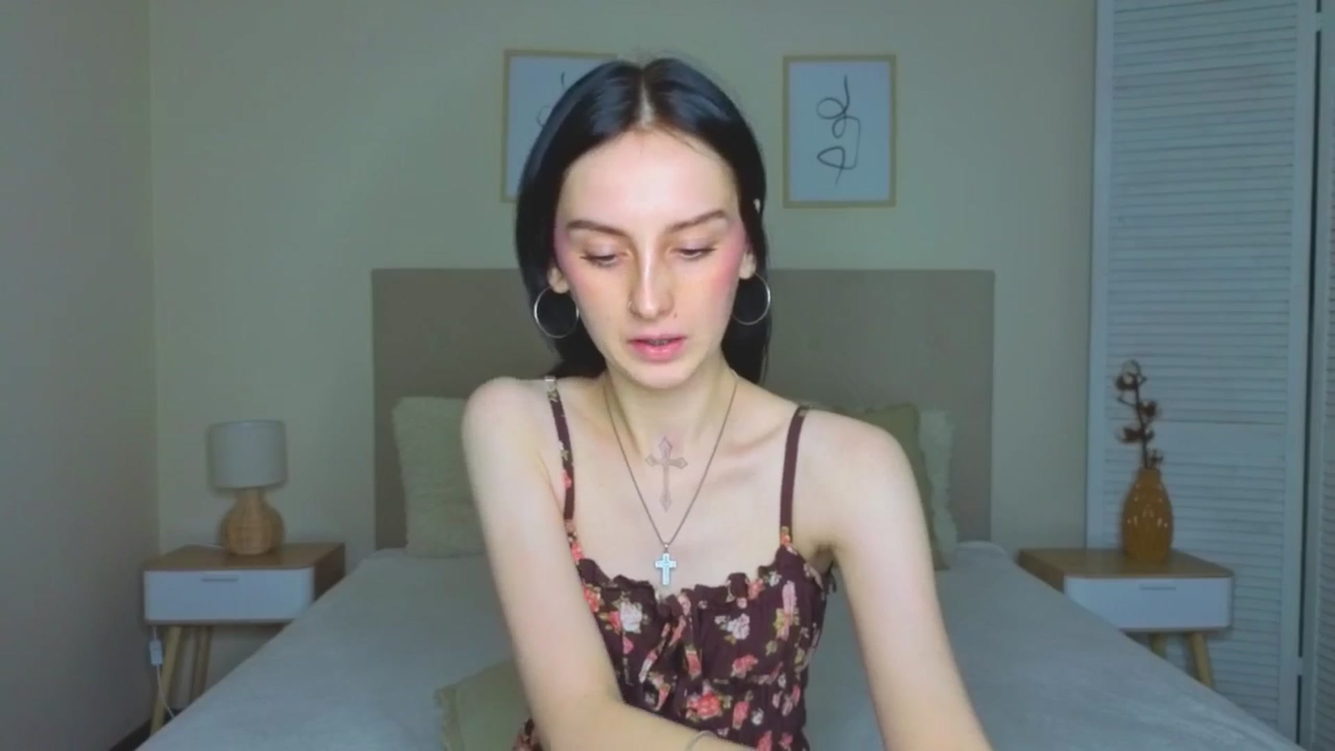 Gallery image thumbnail from Little_moly99's myfreecams stream on, 09/10/2025, 21:16 image 18 of 20