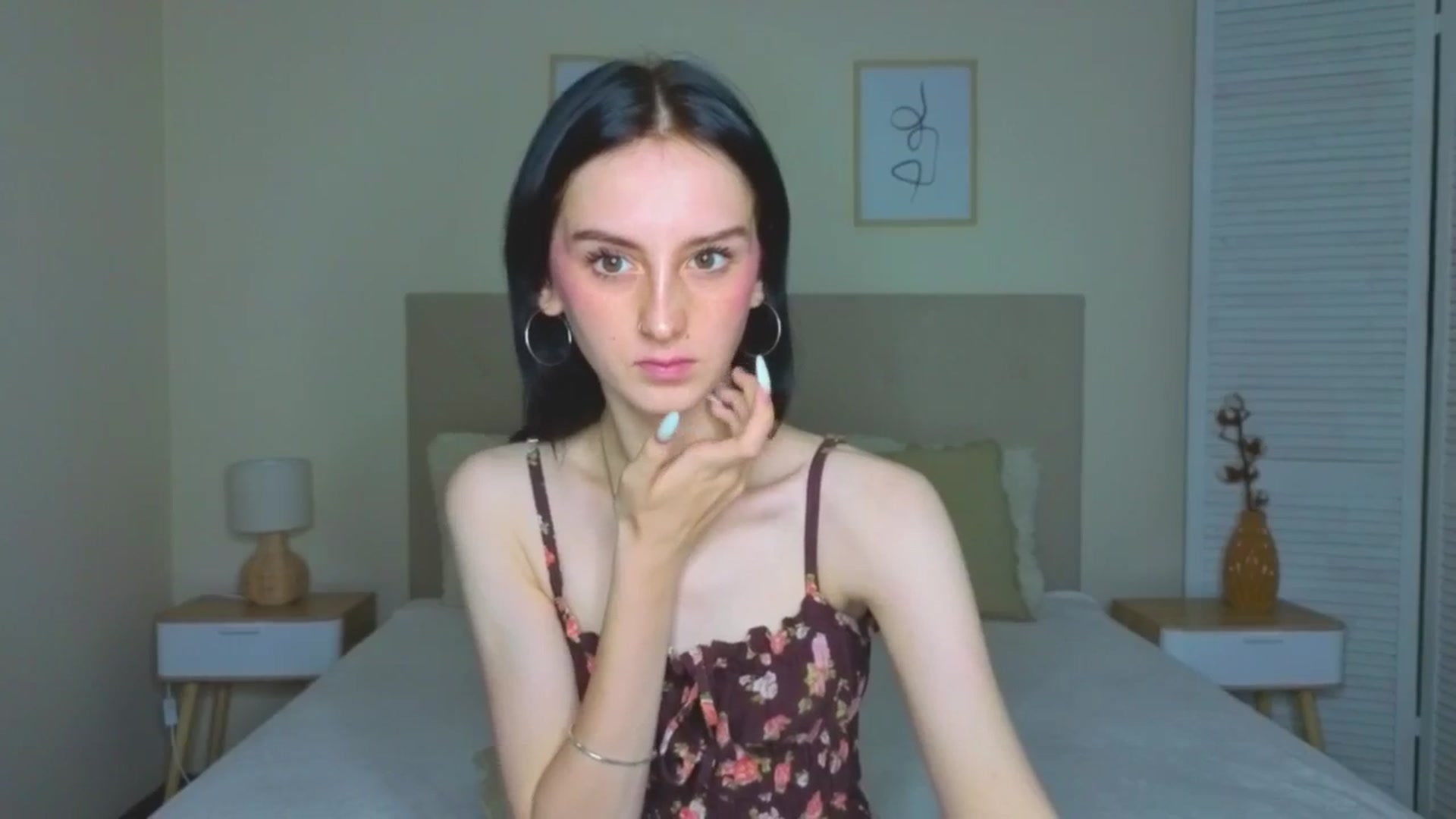 Gallery image thumbnail from Little_moly99's myfreecams stream on, 09/10/2025, 21:16 image 14 of 20