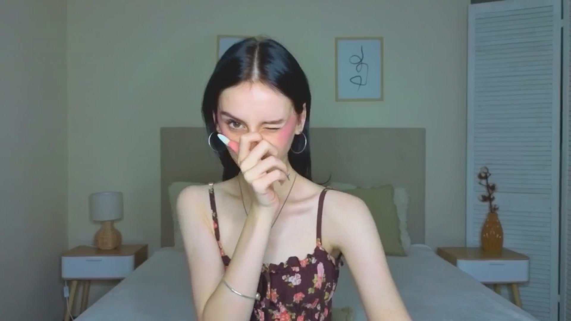 Gallery image thumbnail from Little_moly99's myfreecams stream on, 09/10/2025, 22:19 image 13 of 20