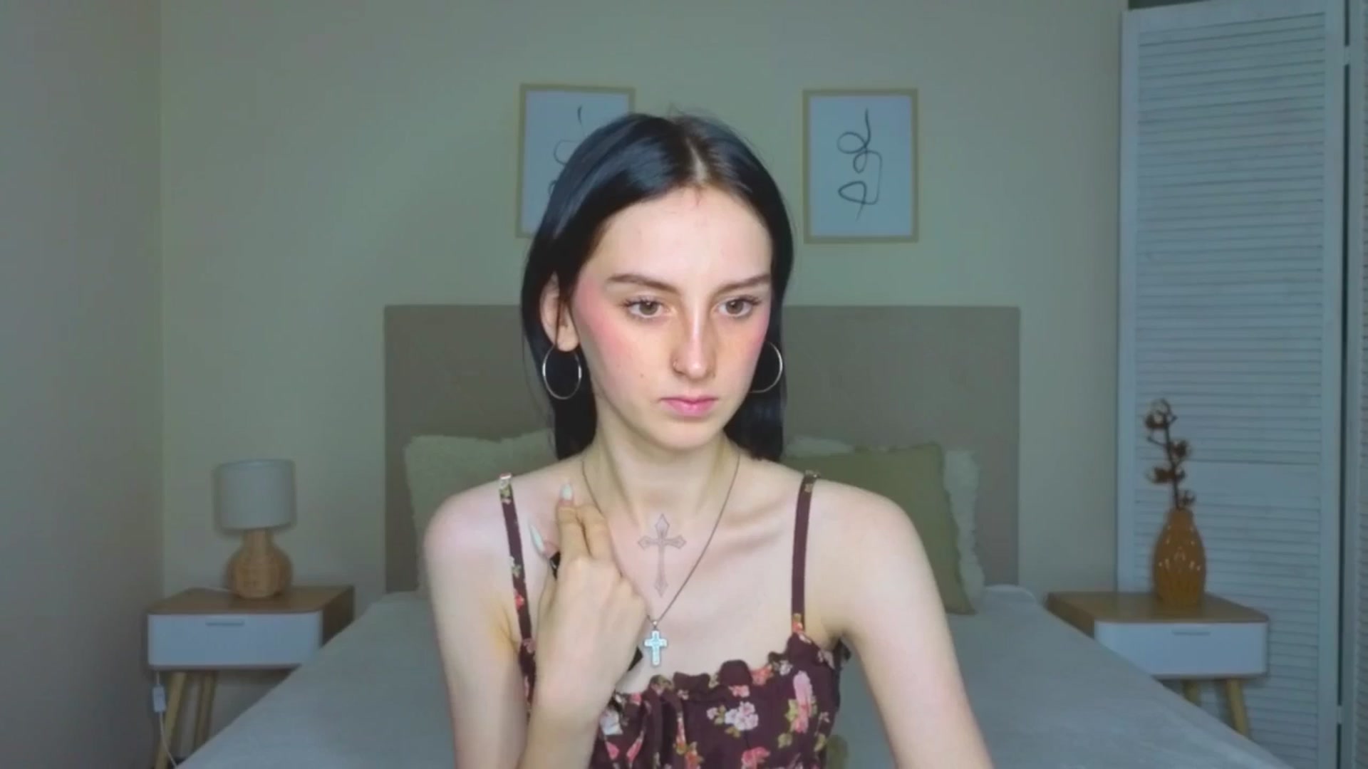 Gallery image thumbnail from Little_moly99's myfreecams stream on, 09/10/2025, 22:19 image 17 of 20