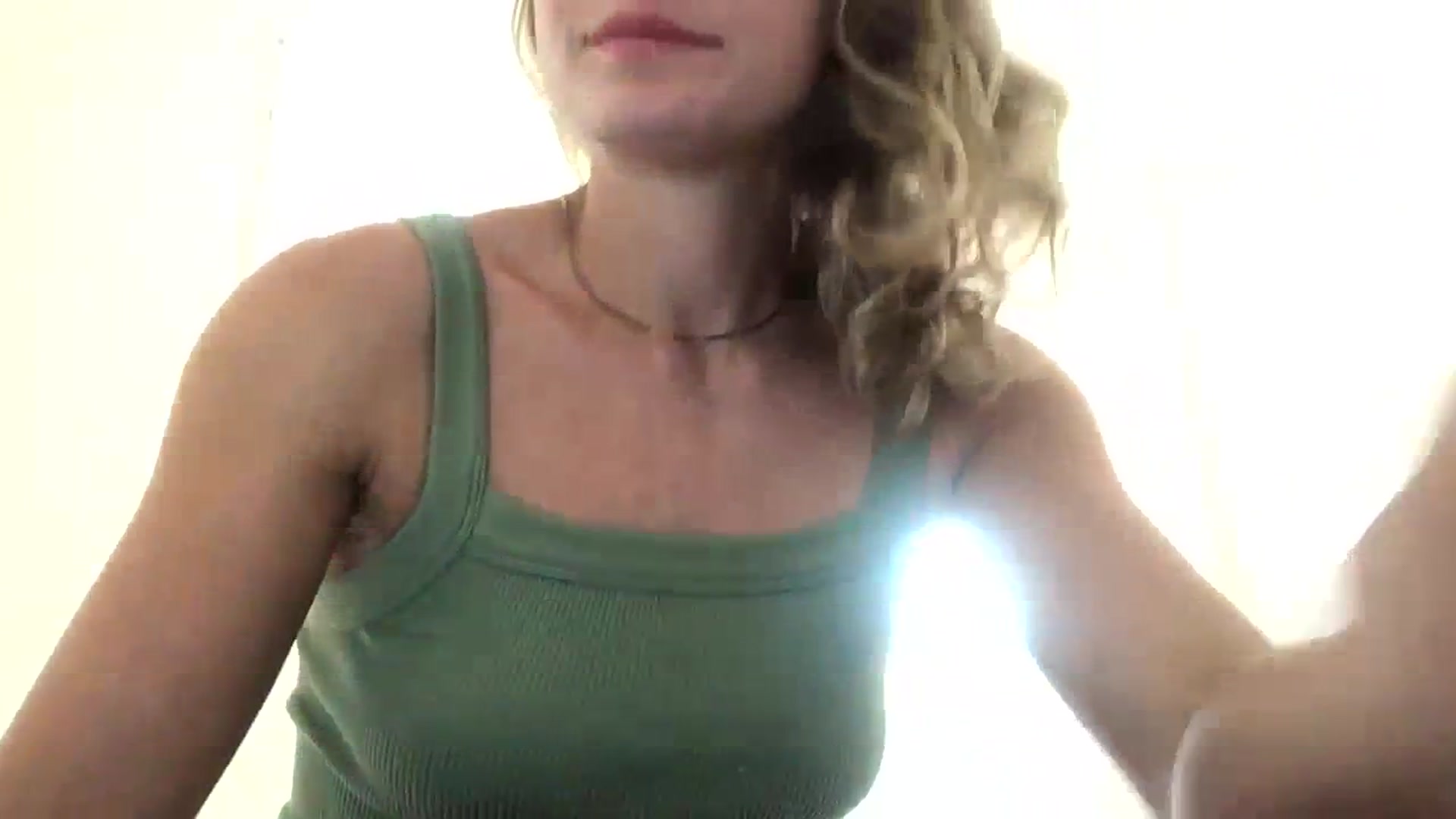 Gallery image thumbnail from Littleeve22's myfreecams stream on, 02/20/2024, 07:52 image 17 of 20