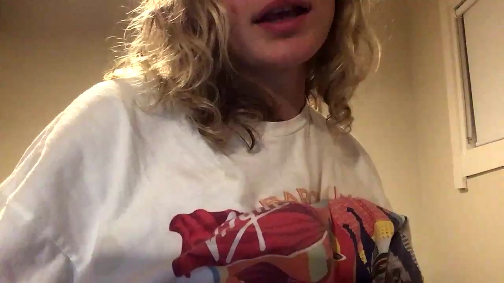 Gallery image thumbnail from Littleeve22's myfreecams stream on, 02/23/2024, 13:18 image 4 of 20