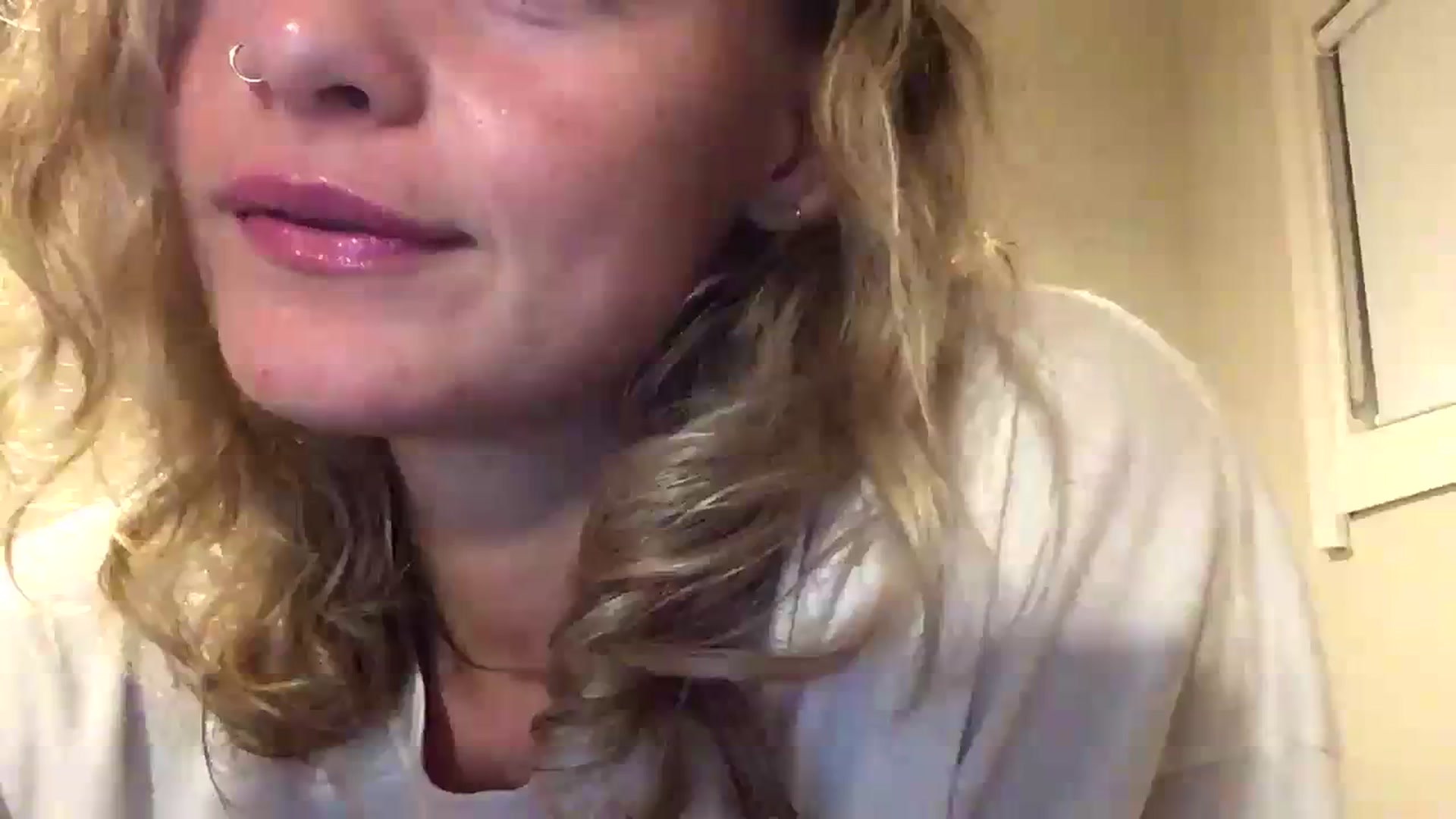 Gallery image thumbnail from Littleeve22's myfreecams stream on, 02/23/2024, 13:18 image 18 of 20