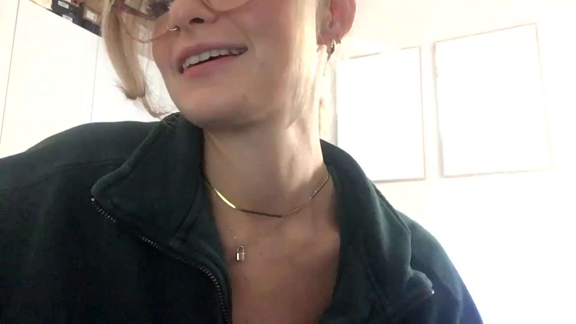 Gallery image thumbnail from Littleeve22's myfreecams stream on, 05/14/2024, 03:19 image 3 of 20