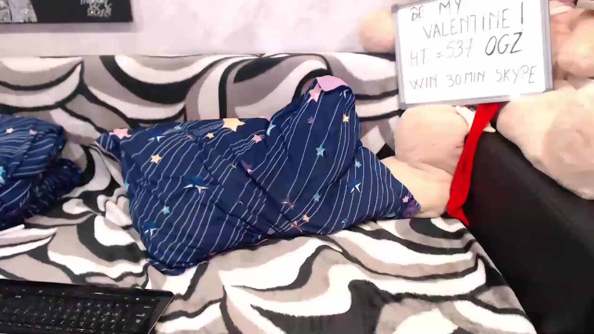 Gallery image thumbnail from Littlegirl25's myfreecams stream on, 02/04/2023, 24:00 image 13 of 20