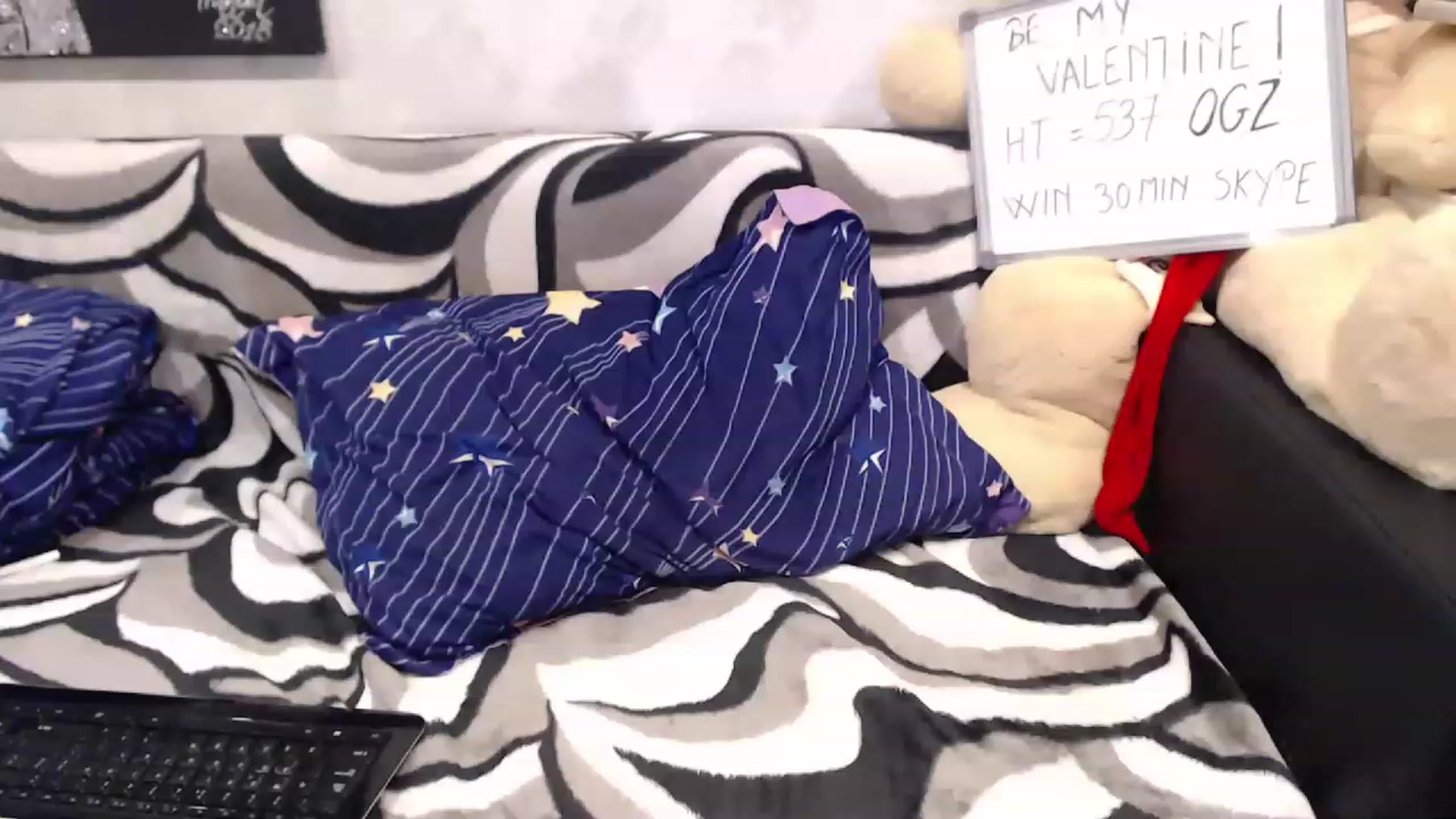 Gallery image thumbnail from Littlegirl25's myfreecams stream on, 02/04/2023, 24:00 image 12 of 20