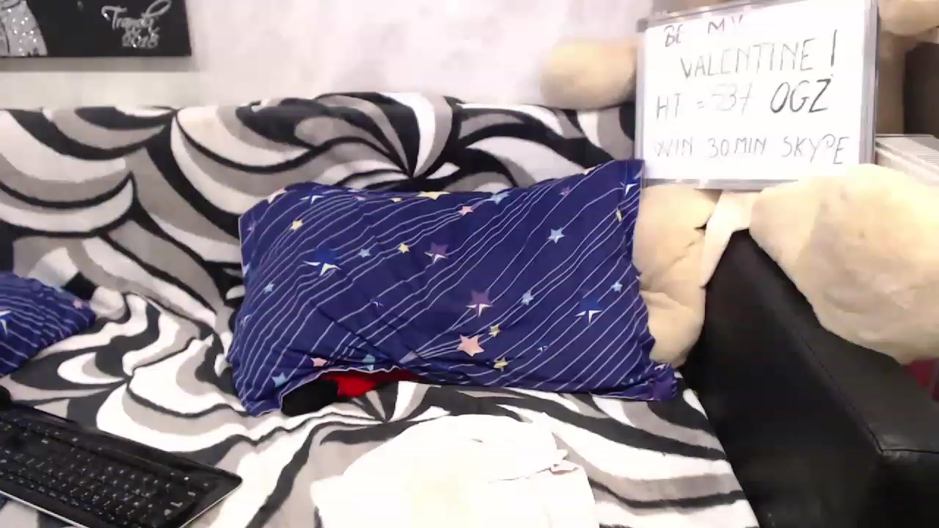 Gallery image thumbnail from Littlegirl25's myfreecams stream on, 02/06/2023, 24:38 image 1 of 20