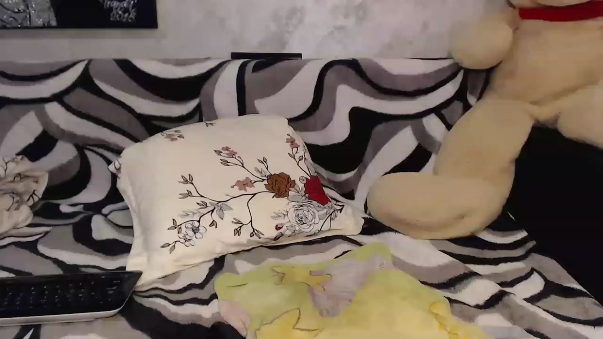 Gallery image thumbnail from Littlegirl25's myfreecams stream on, 04/01/2023, 23:18 image 20 of 20