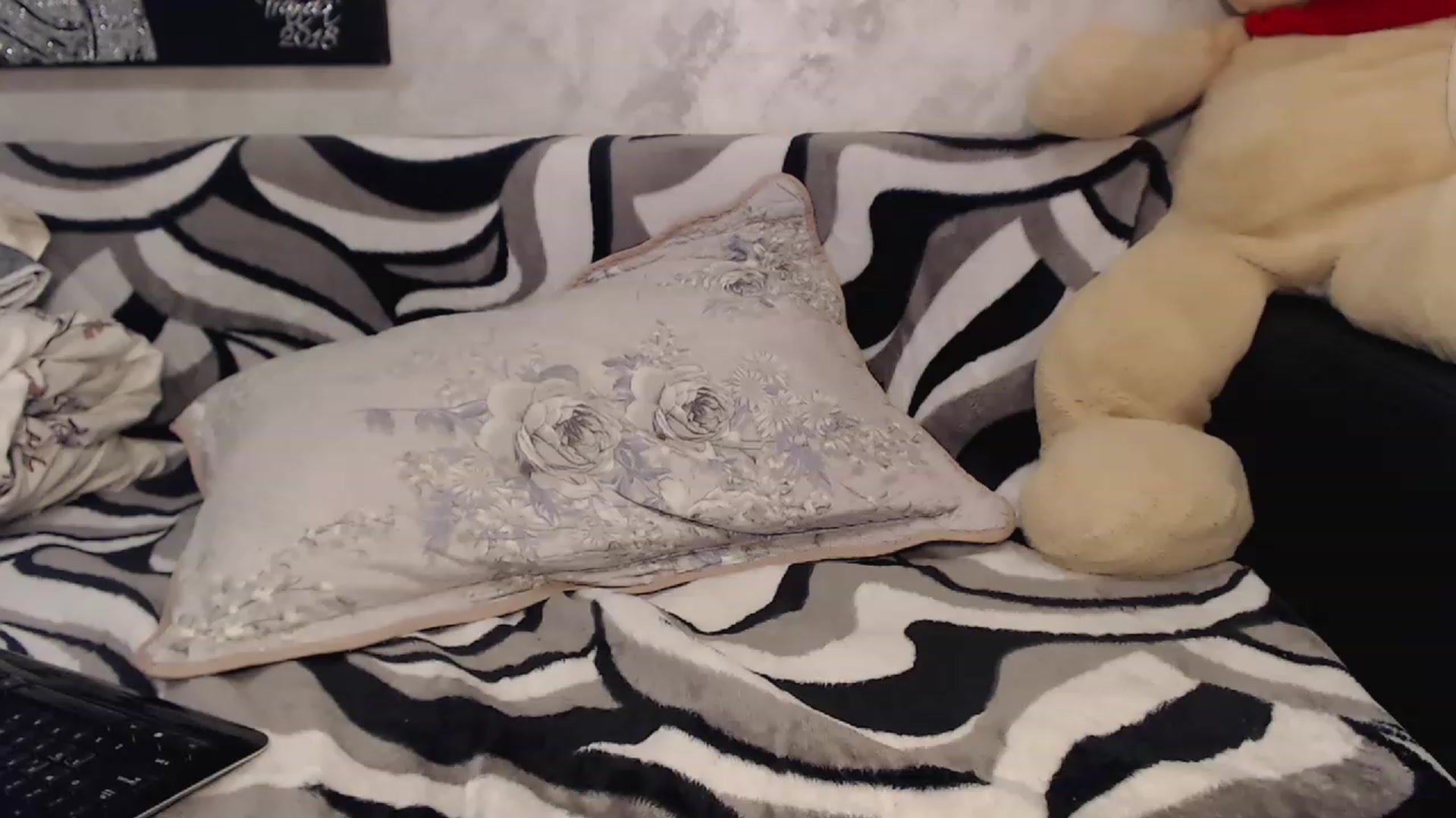 Gallery image thumbnail from Littlegirl25's myfreecams stream on, 04/02/2023, 23:18 image 10 of 20