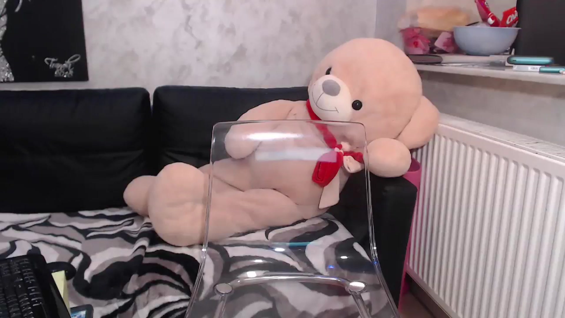 Gallery image thumbnail from Littlegirl25's myfreecams stream on, 08/18/2023, 01:09 image 8 of 20