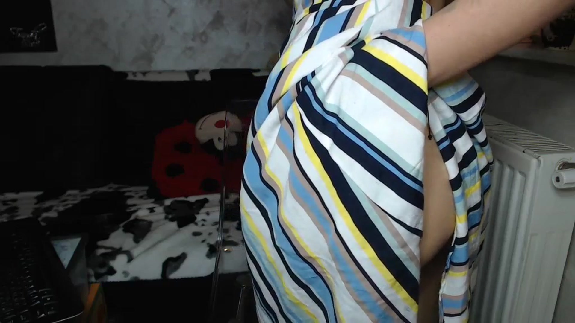Gallery image thumbnail from Littlegirl25's myfreecams stream on, 11/24/2023, 10:02 image 12 of 20