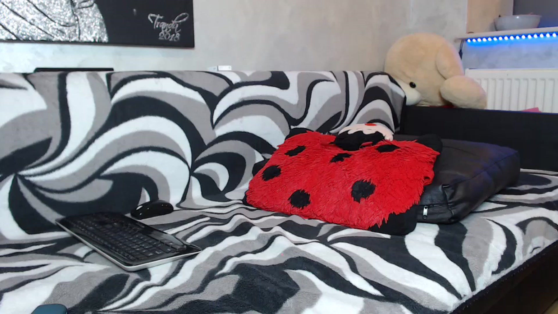 Gallery image thumbnail from Littlegirl25's myfreecams stream on, 02/27/2024, 24:22 image 20 of 20