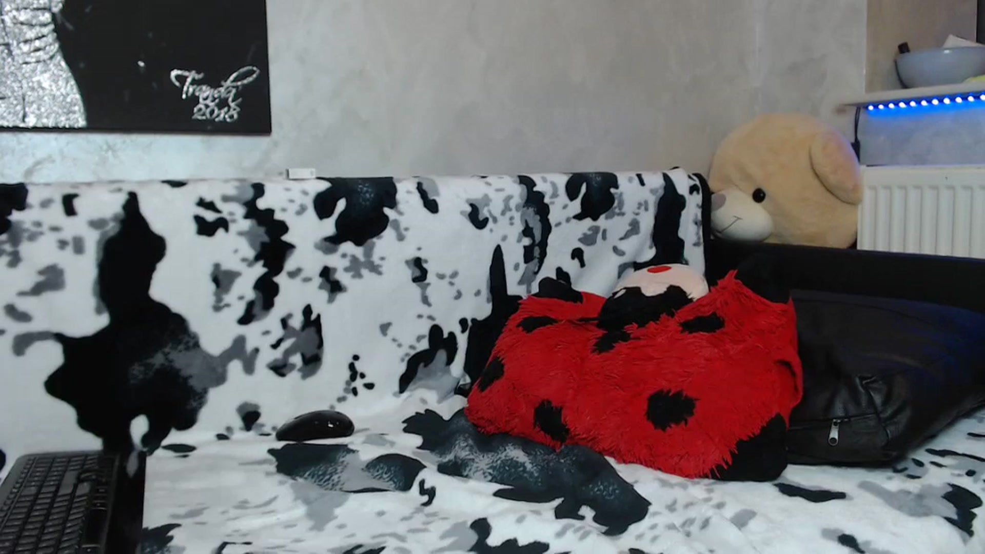 Gallery image thumbnail from Littlegirl25's myfreecams stream on, 03/06/2024, 09:06 image 11 of 20