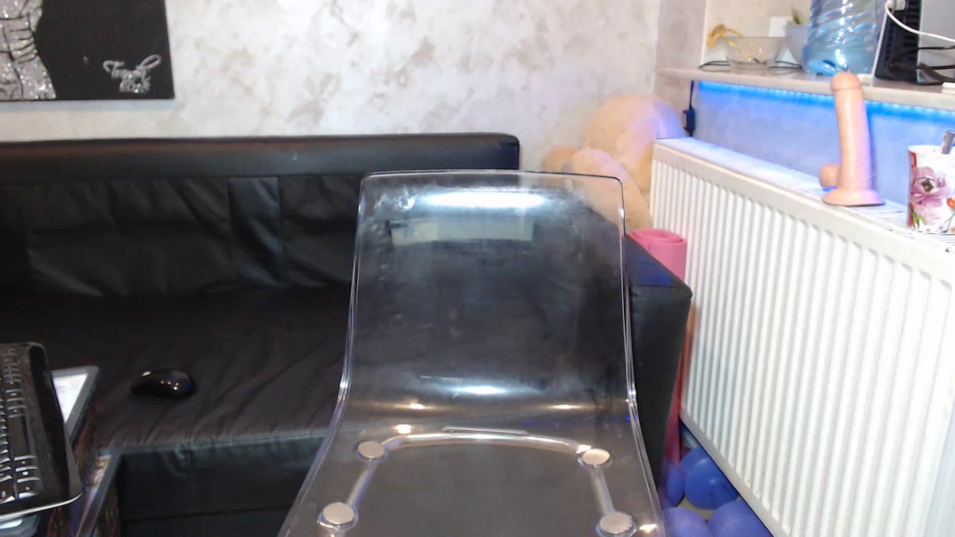 Gallery image thumbnail from Littlegirl25's myfreecams stream on, 03/21/2024, 08:02 image 9 of 20