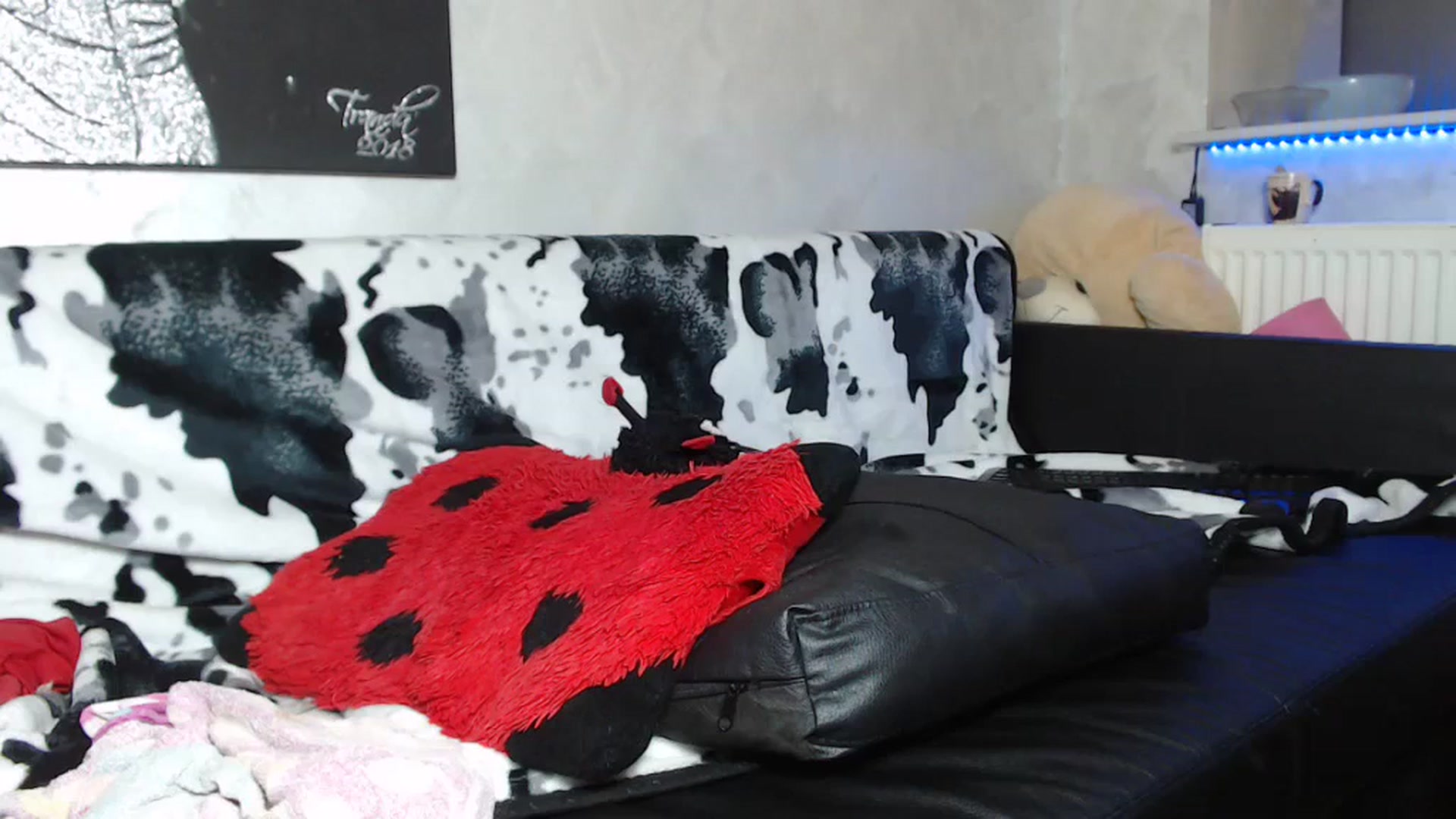 Gallery image thumbnail from Littlegirl25's myfreecams stream on, 04/02/2024, 11:52 image 5 of 20