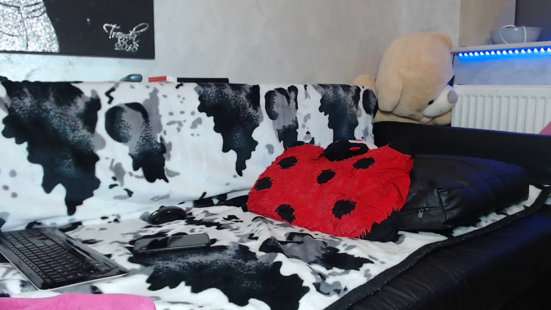 Gallery image thumbnail from Littlegirl25's myfreecams stream on, 04/07/2024, 23:29 image 11 of 20