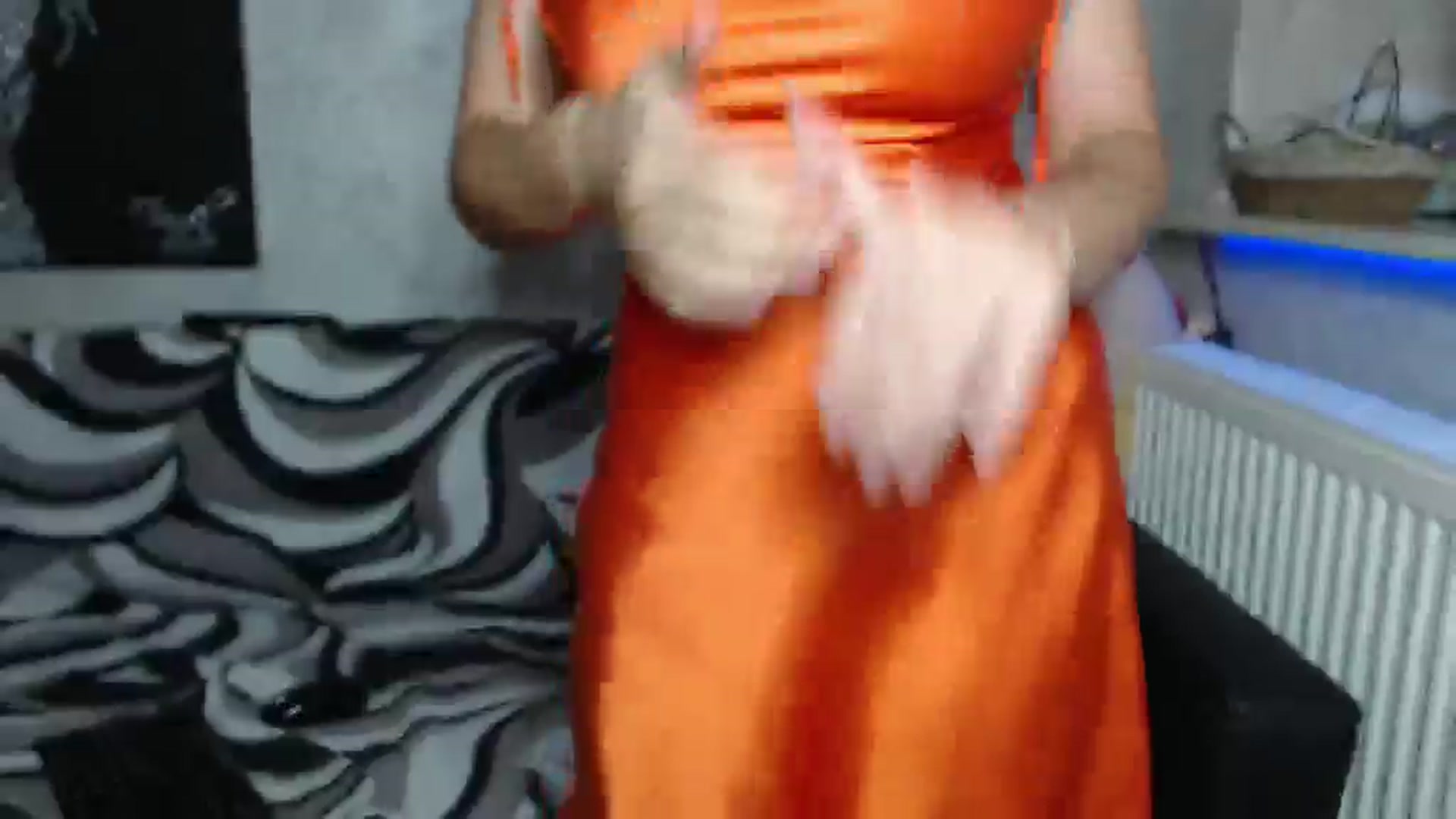 Gallery image thumbnail from Littlegirl25's myfreecams stream on, 06/17/2024, 11:47 image 10 of 20