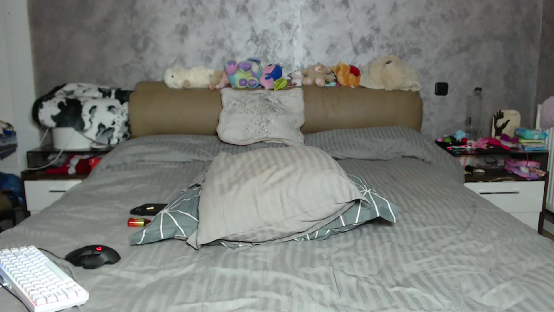 Gallery image thumbnail from Littlegirl25's myfreecams stream on, 07/08/2024, 09:33 image 17 of 20