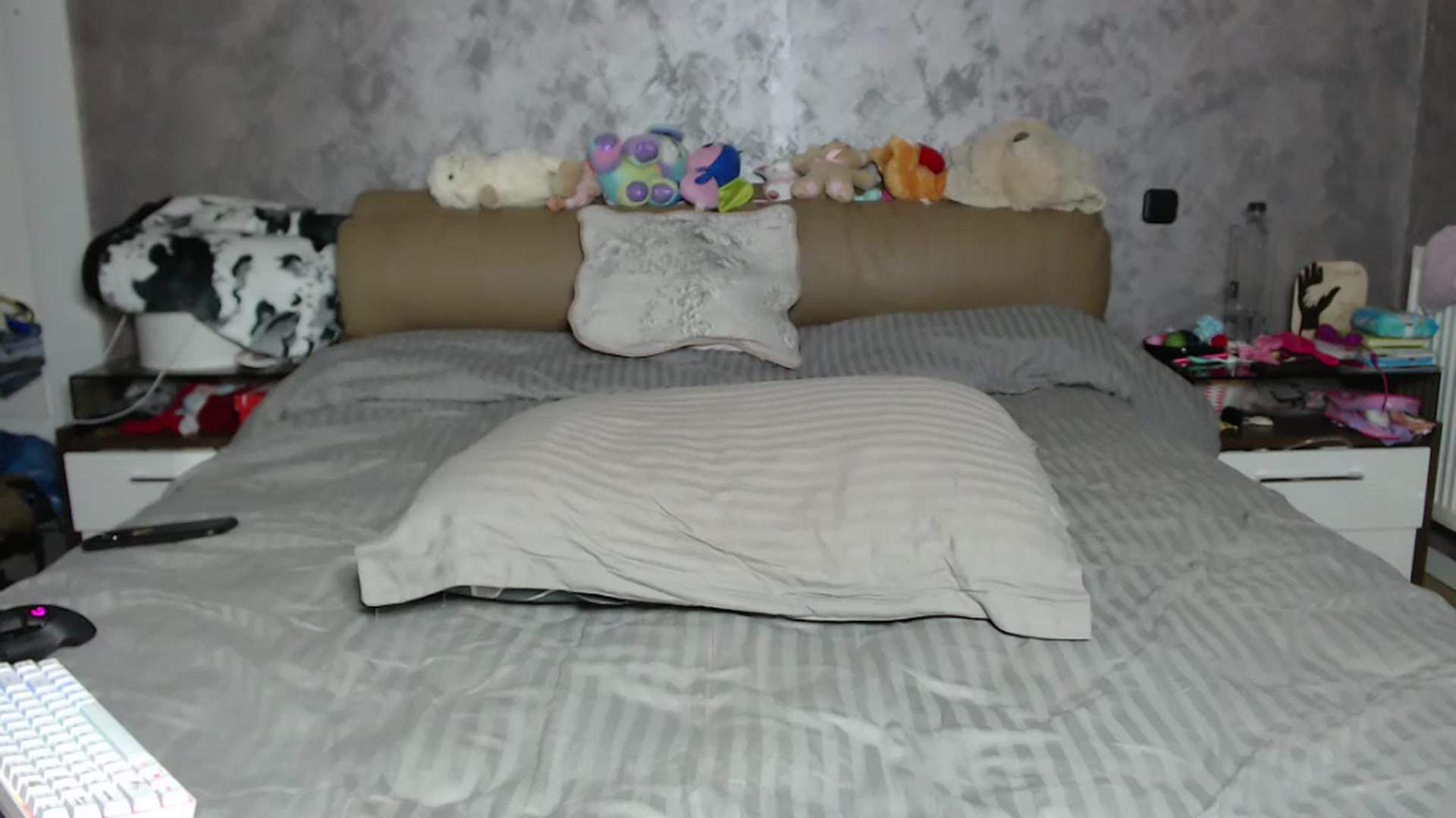 Gallery image thumbnail from Littlegirl25's myfreecams stream on, 07/08/2024, 09:33 image 8 of 20