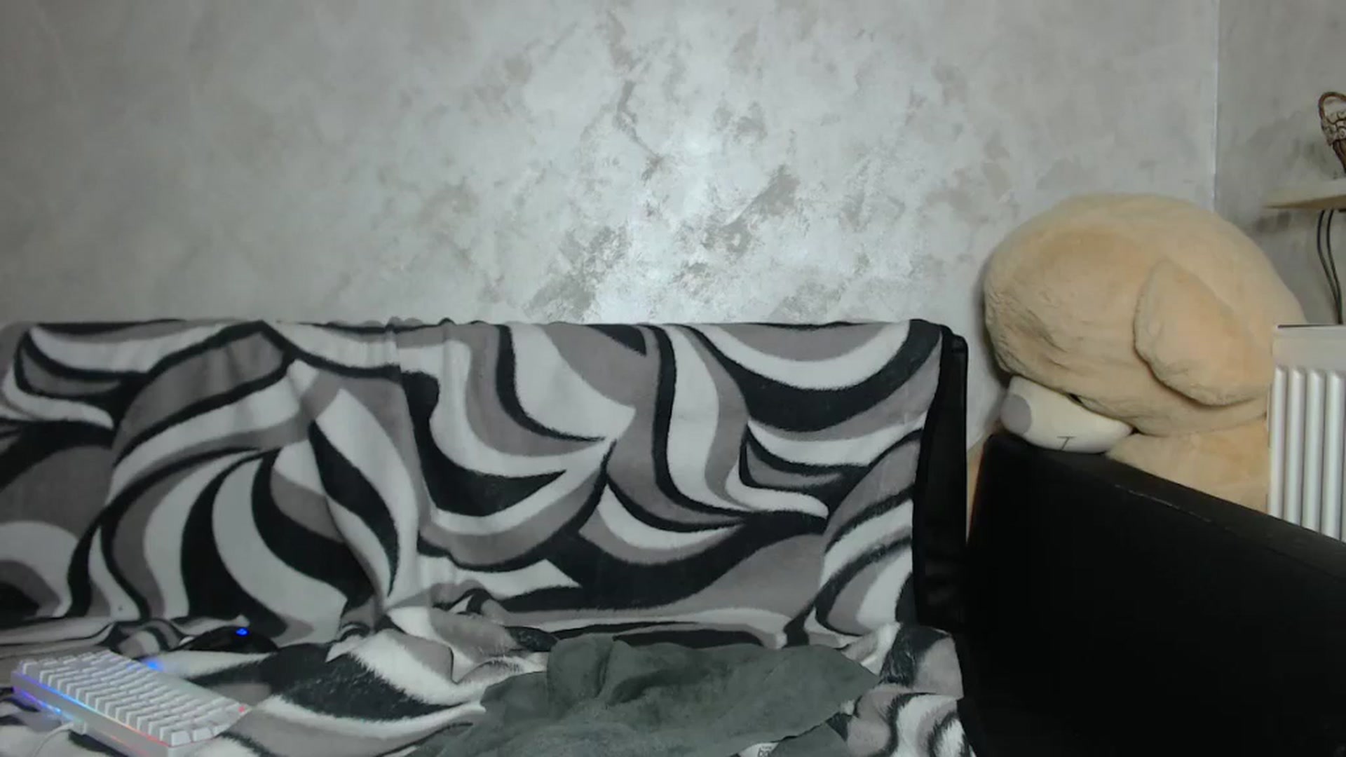 Gallery image thumbnail from Littlegirl25's myfreecams stream on, 07/10/2024, 23:58 image 17 of 20