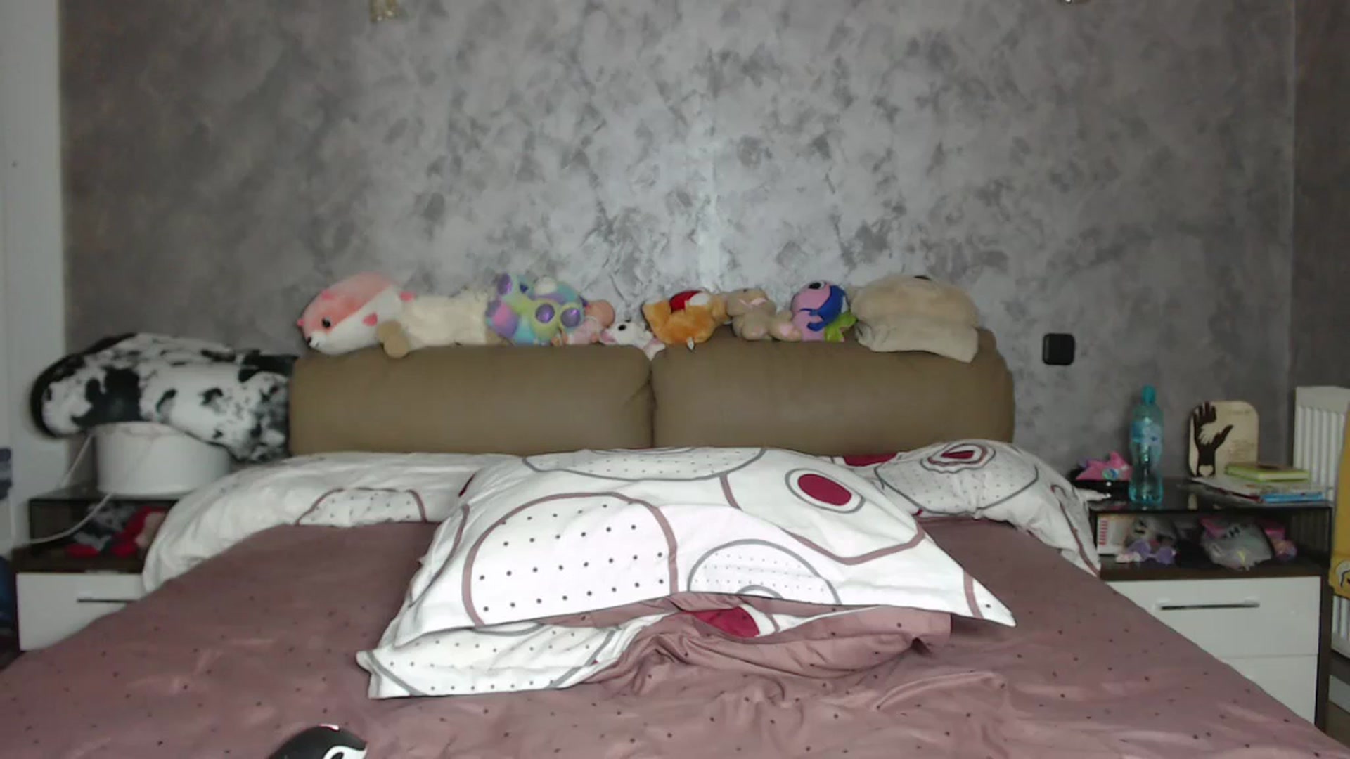 Gallery image thumbnail from Littlegirl25's myfreecams stream on, 07/18/2024, 08:33 image 1 of 20