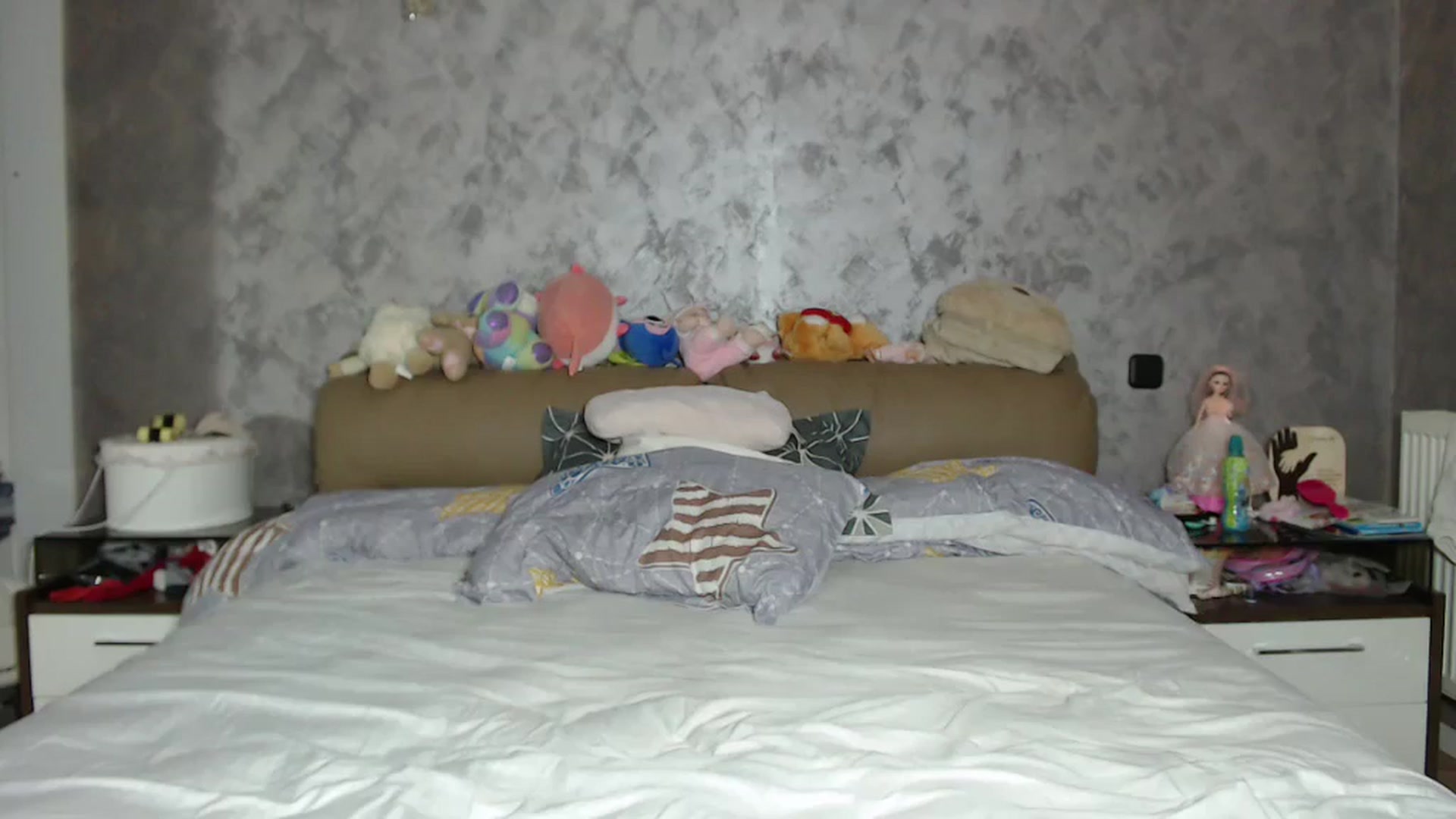 Gallery image thumbnail from Littlegirl25's myfreecams stream on, 08/06/2024, 08:35 image 7 of 20