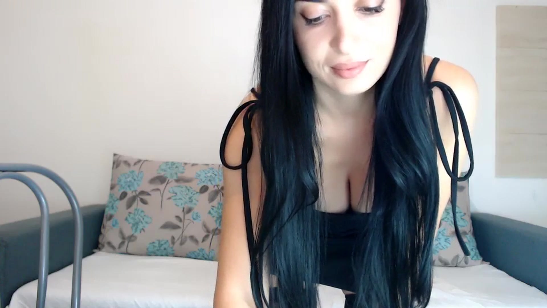 Gallery image thumbnail from Littlegirl25's myfreecams stream on, 11/11/2025, 21:27 image 7 of 20
