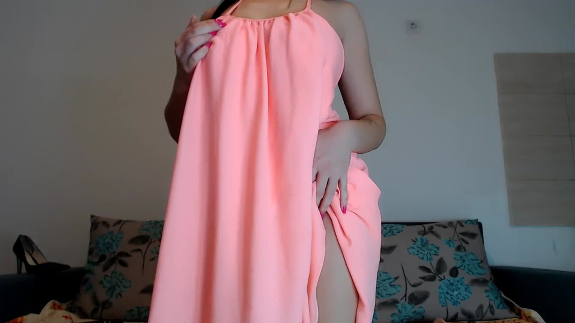 Gallery image thumbnail from Littlegirl25's myfreecams stream on, 12/02/2025, 24:08 image 17 of 20
