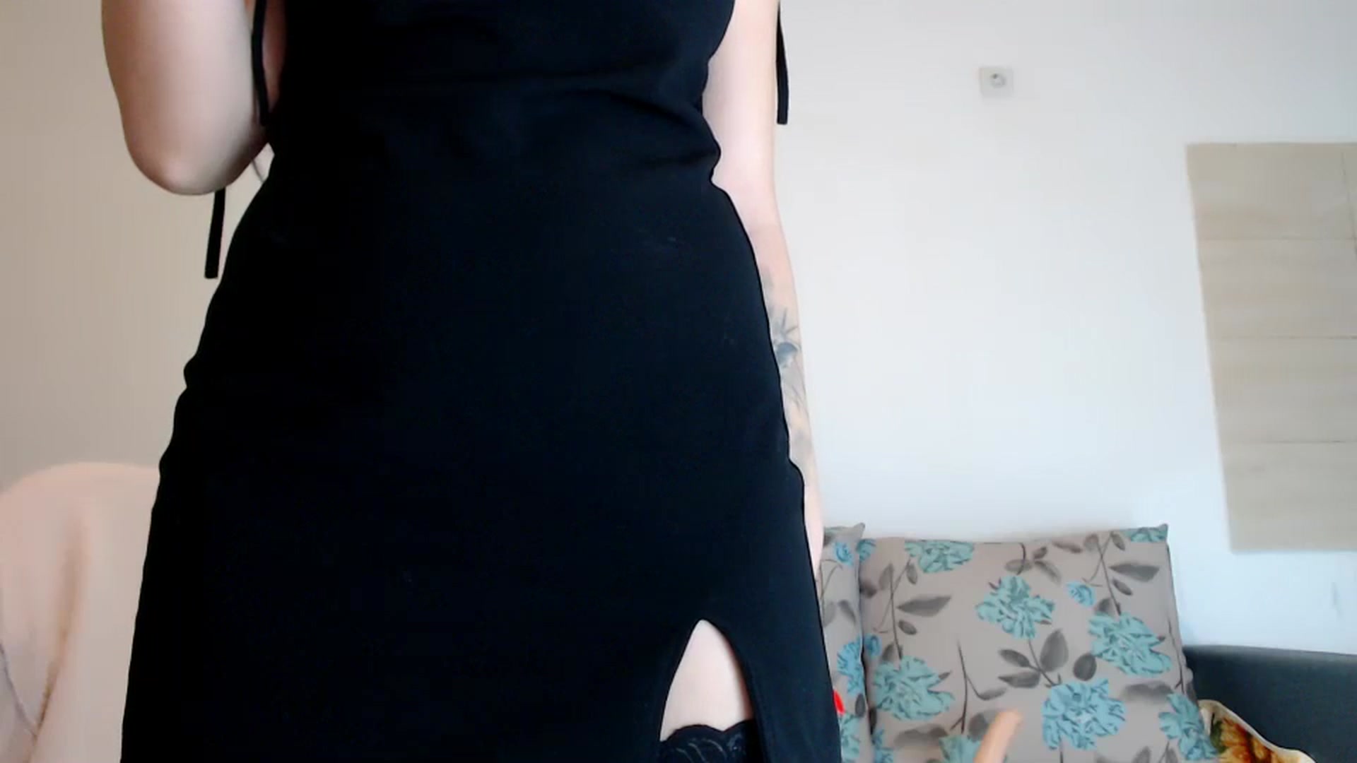 Gallery image thumbnail from Littlegirl25's myfreecams stream on, 12/16/2025, 24:01 image 3 of 20