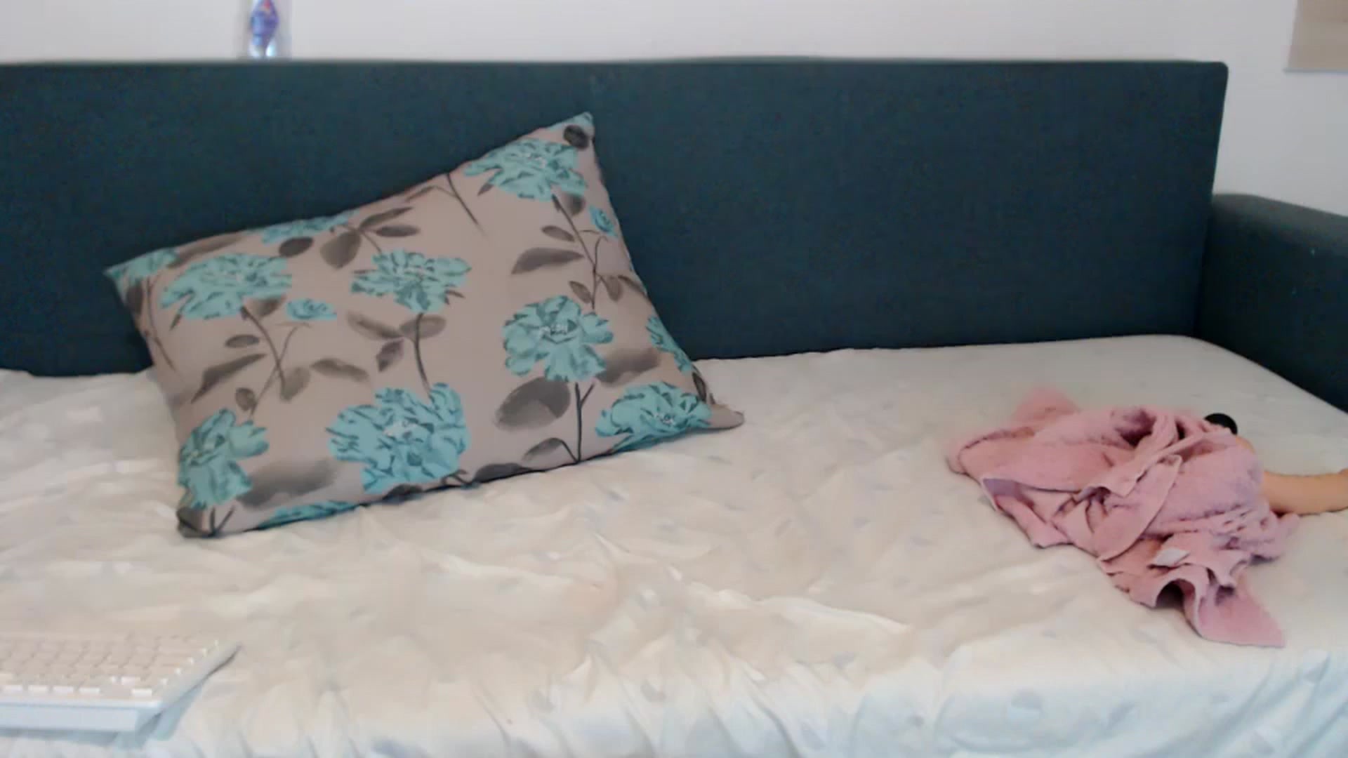 Gallery image thumbnail from Littlegirl25's myfreecams stream on, 02/05/2026, 01:28 image 14 of 20
