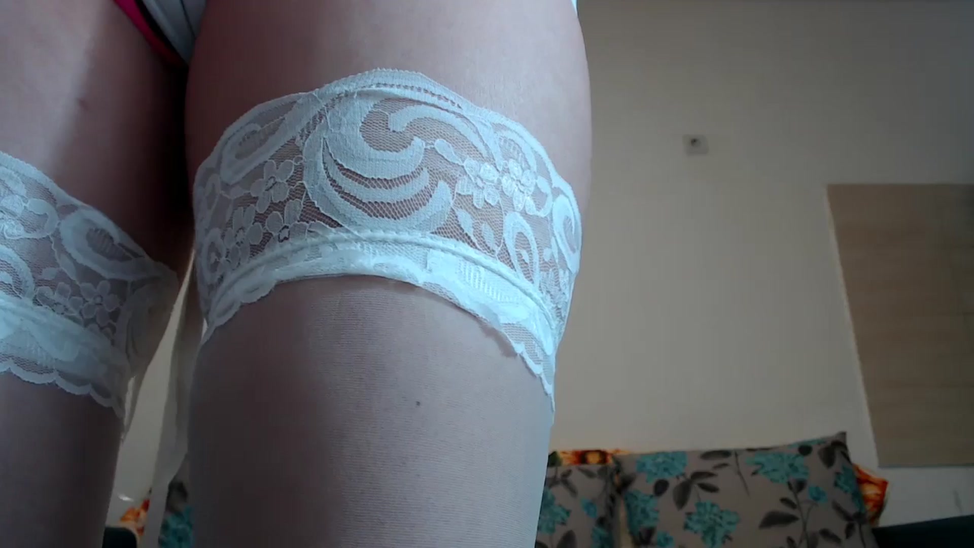 Gallery image thumbnail from Littlegirl25's myfreecams stream on, 03/23/2026, 24:02 image 5 of 20